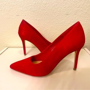Forever 21 Red Women’s Suede Heeled Pump
